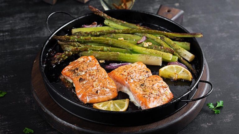 Datei:Lachs mit grunem Spargel 4 Varianten 03.jpg