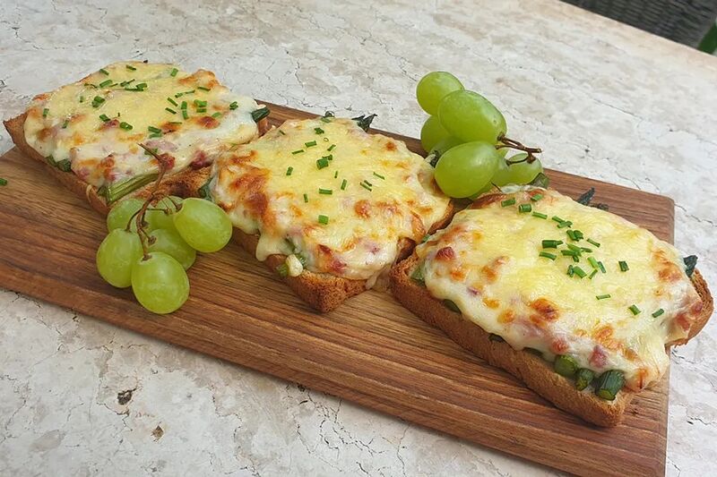Datei:Spargeltoast 03.jpg