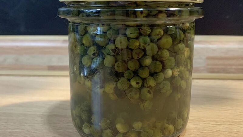 Datei:Eingelegter gruner Pfeffer 01.jpg