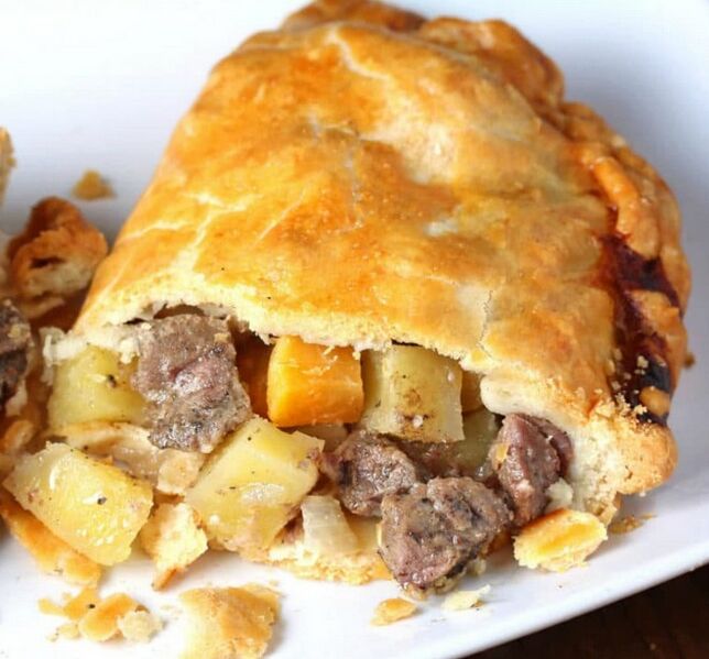 Datei:Cornish Pasty 03.jpg