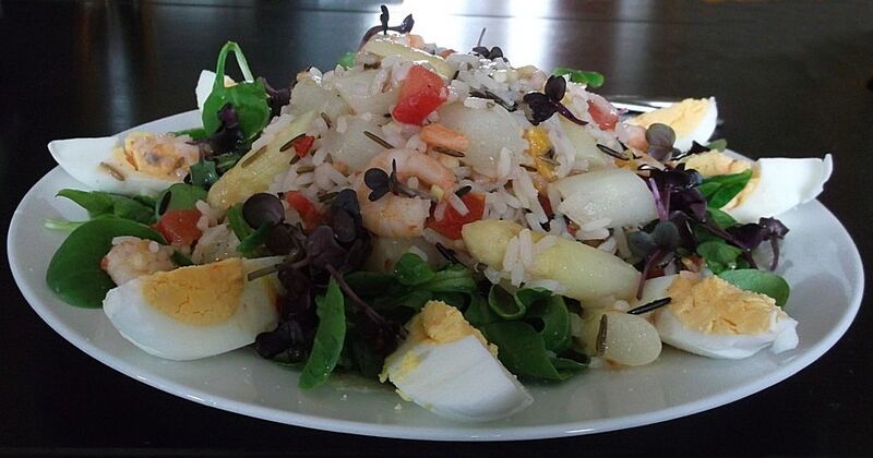 Datei:Feldsalat mit Krabben 01.jpg