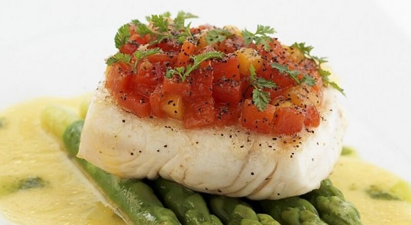 Datei:Thunfisch mit verschiedenen Saucen 04.jpg